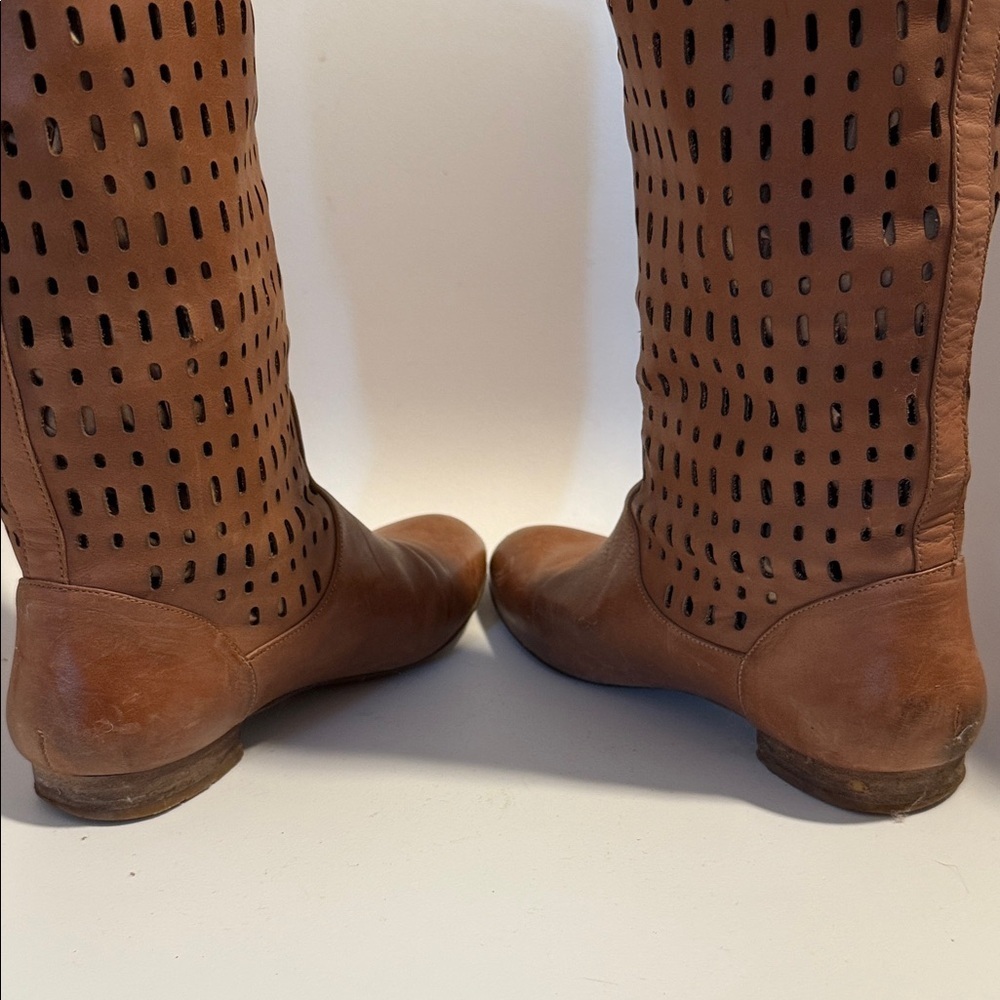 Banana Republic tan tall knee-high leather boots 7 - Picture 5 of 16